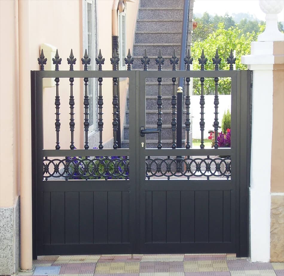 Puertas de aluminio y PVC para hogar y negocio en Cabanas