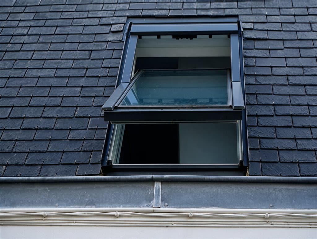 Ventana basculante de aluminio en Cabanas