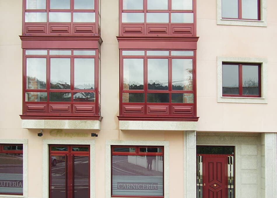 Ventanas de aluminio y PVC fabricadas a medida en Cabanas