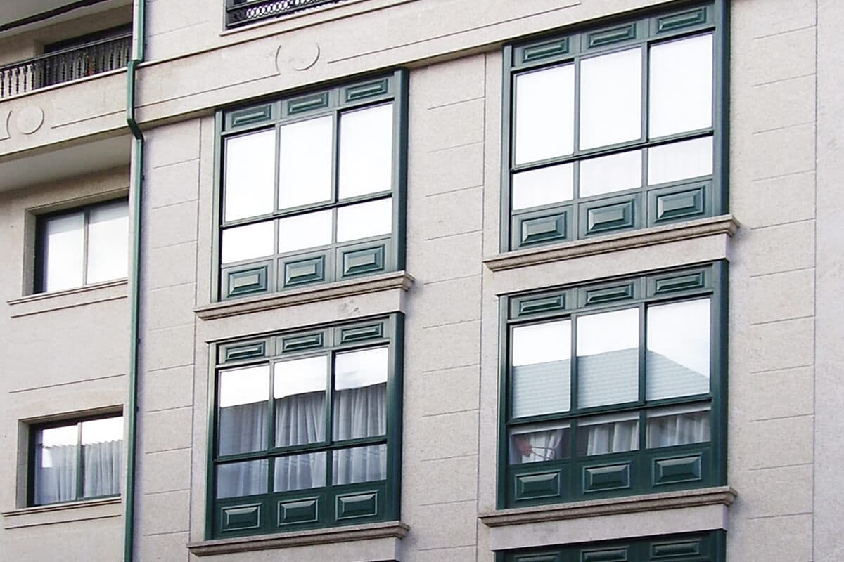 Ventanas de aluminio y PVC en Cabanas